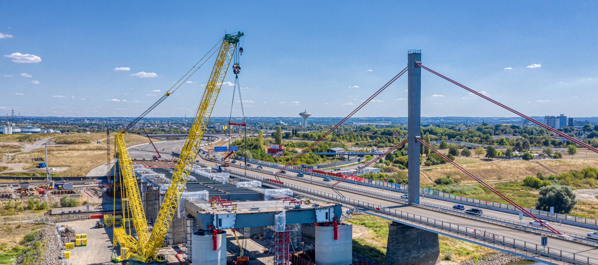 Aktiver Brückenbau der Rheinbrücke