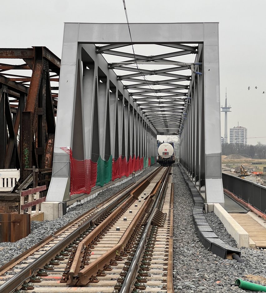 News 1 EÜ Lippe – Dreigleisiger Ausbau der Strecke 2270