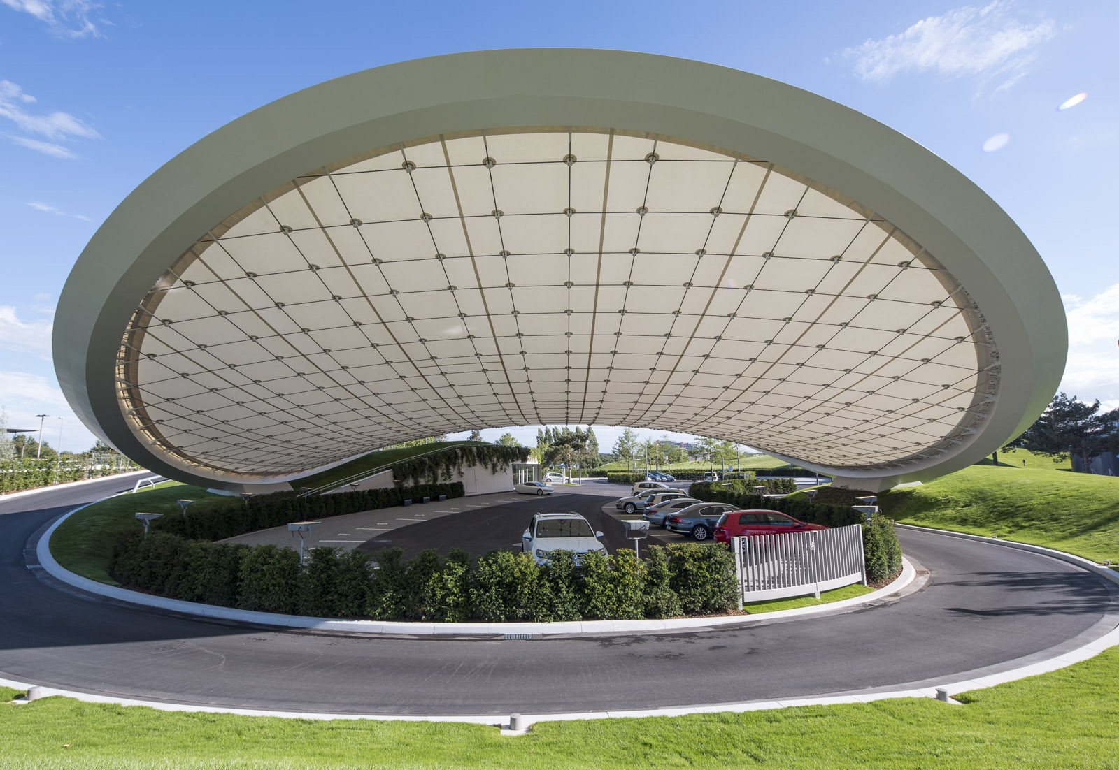 Dachtragwerk Kundendienstcenter Autostadt