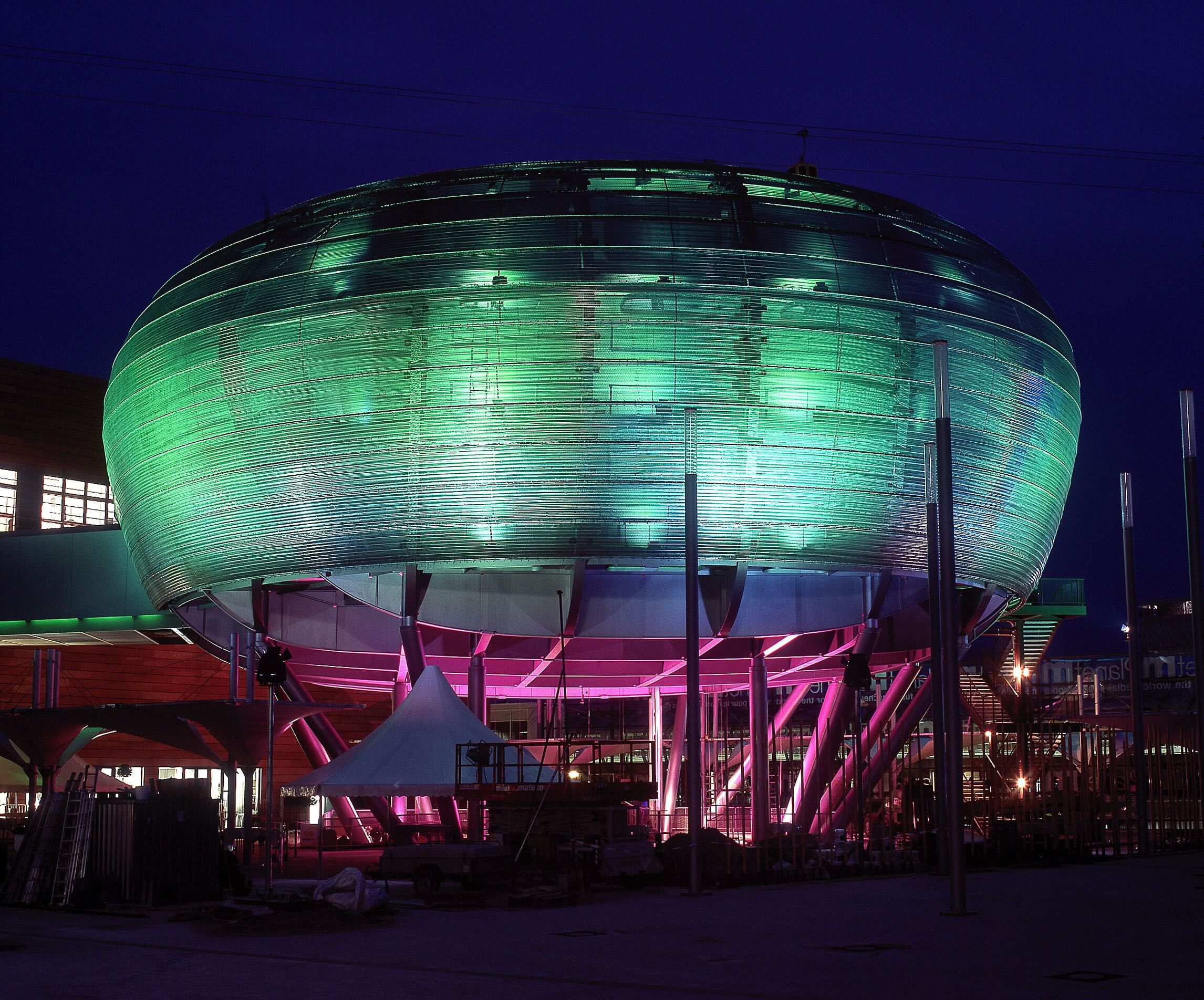 beleuchteter Planet M, Hannover